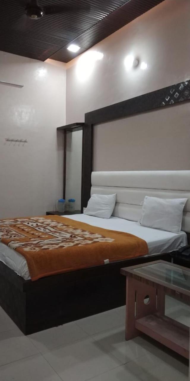 Hotel Seeta Since 1965 Amritsar Exterior photo